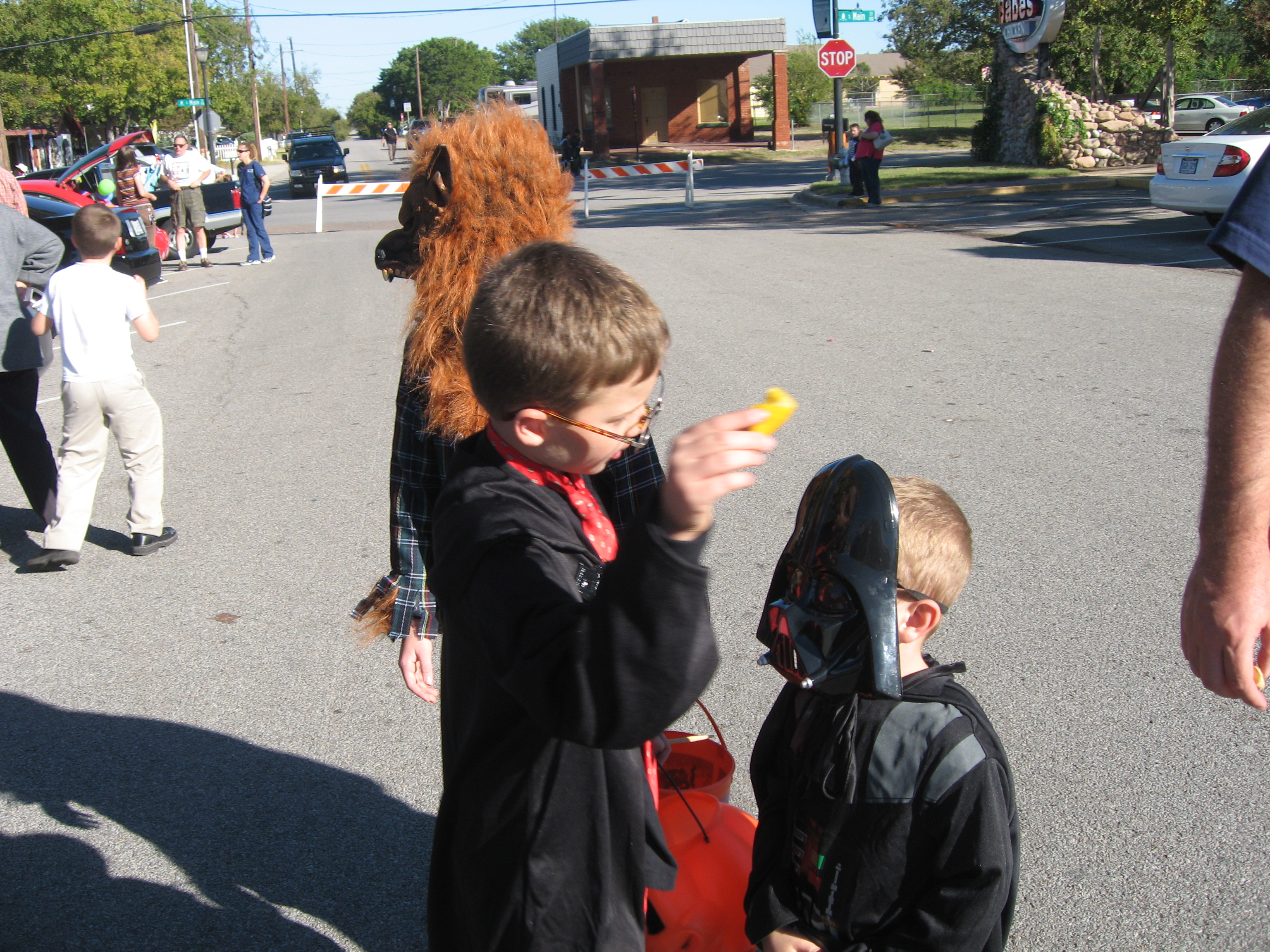 scare on the square 082